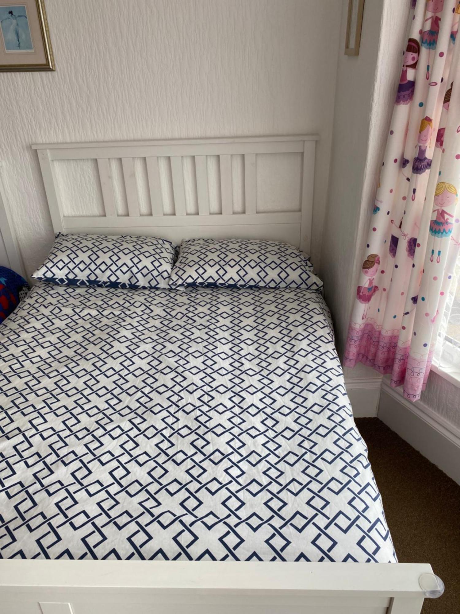 Barbie House ,Opposite The Beach & Paignton Pier , 2 Bedroom Apartment With Private Car Space & Garden , Free Access Next Door To The Stunning Ballet & Make Up School & A Beautiful Ladys Beauty Salon (Adults Only) ภายนอก รูปภาพ